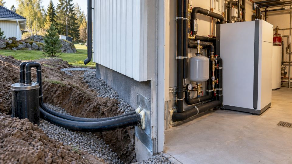 Vanhan lämpökaivon ja keruuputkiston hyödyntäminen maalämpöpumpun vaihdossa